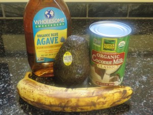 Allergy-friendly ice cream with coconut milk, avocado, banana, agave, ice and your food processor!