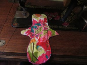 Top-stitched pad.